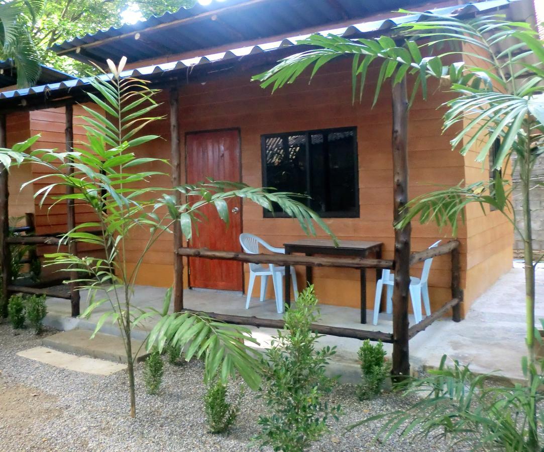 Hans Strand Bungalows Ko Lanta Exteriör bild